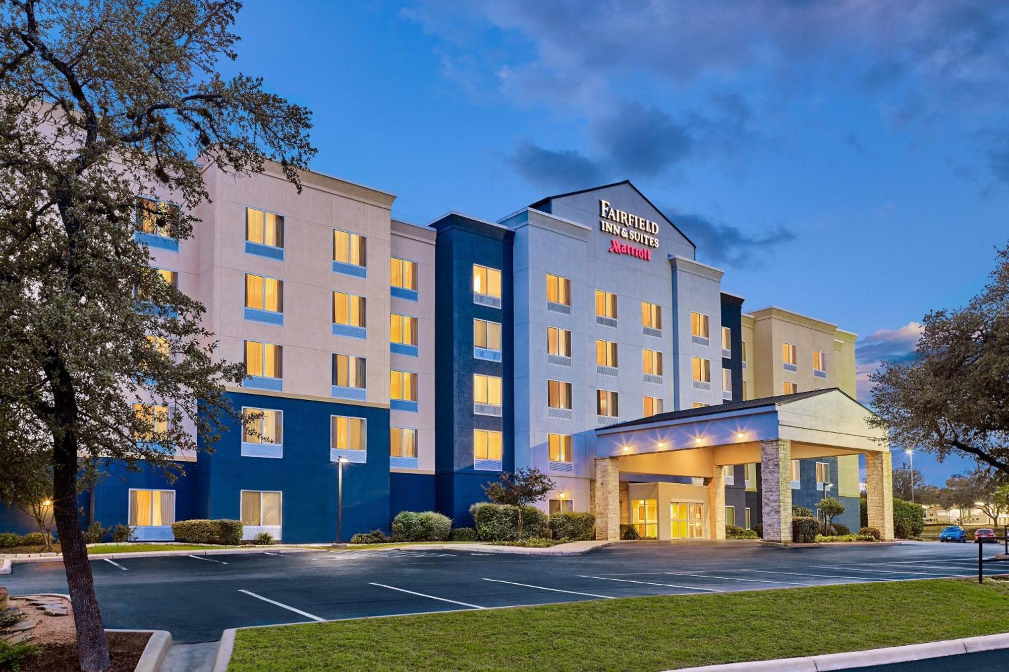 Fairfield Inn And Suites By Marriott San Antonio Northeast / Schertz / Rafb Exterior foto